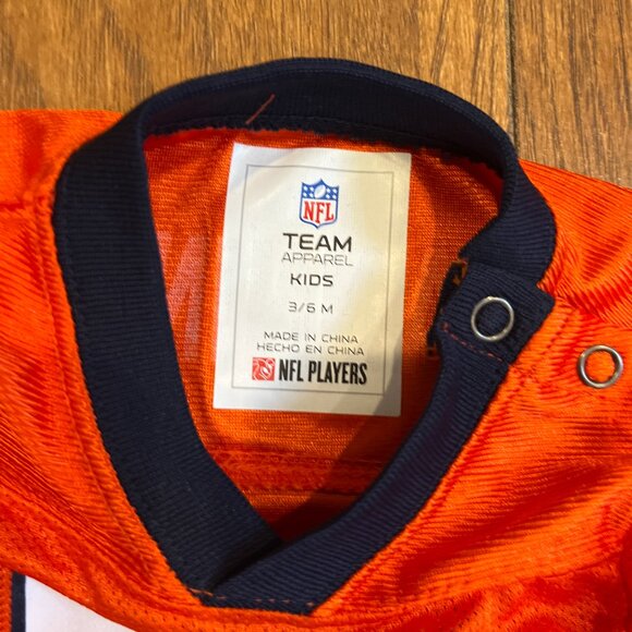 Baby TEAM Apparel 3/6 Month NFL Denver Broncos Manning 18 Orange Jersey - Picture 5 of 7